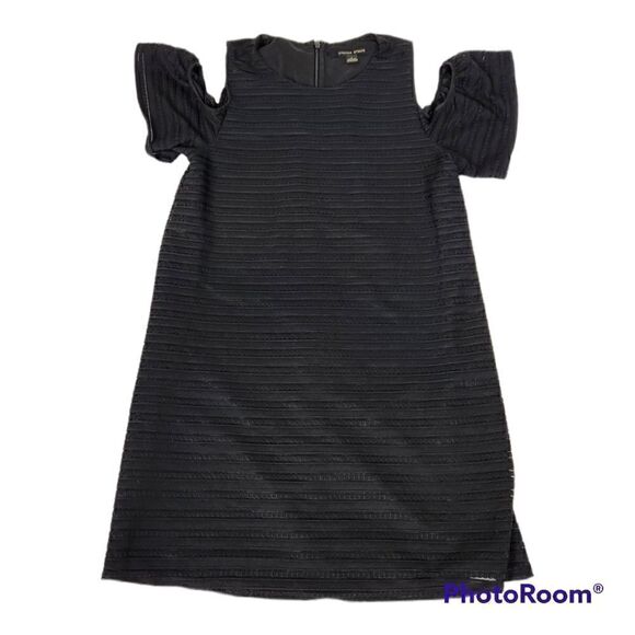 Cynthia Steffe Carolyn Cold Shoulder Shift Dress - Picture 2 of 9